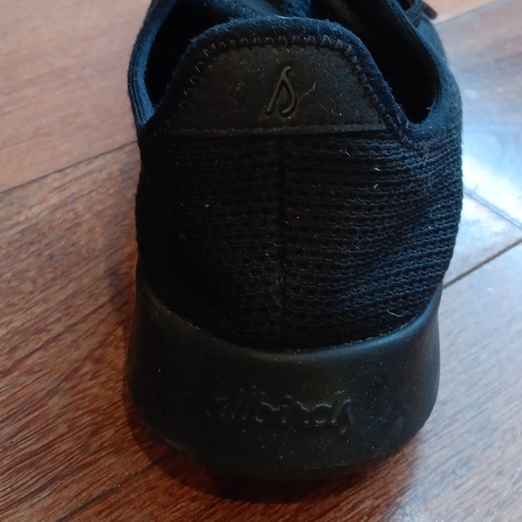 Allbirds Tree Runners - Picture 3 of 4
